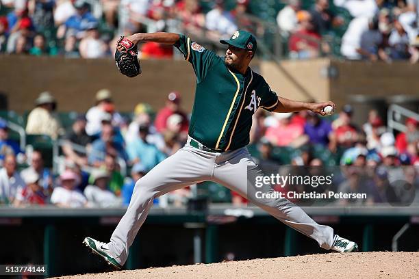 Starting pitcher Felix Doubront of the Oakland Athletics pitches against the Arizona Diamondbacks during the second inning of the spring training...