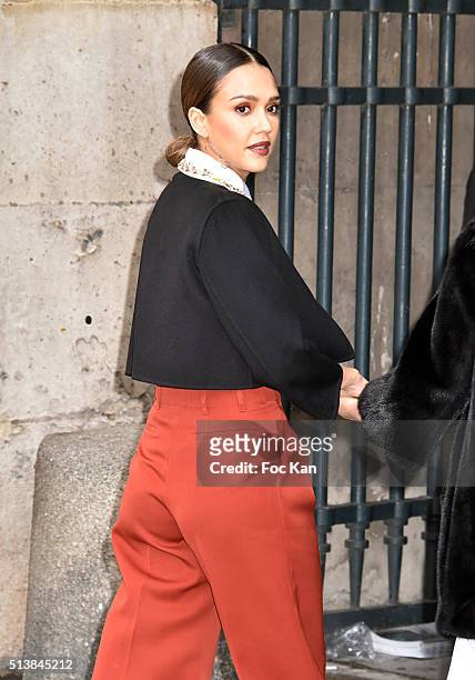 Jessica Alba attends the Christian Dior show as part of the Paris Fashion Week Womenswear Fall/Winter 2016/2017 on March 4, 2016 in Paris, France.