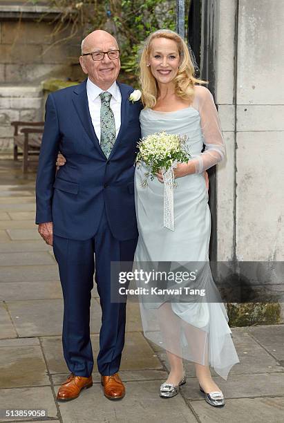 Media Mogul Rupert Murdoch and Jerry Hall pose for photographers after their wedding ceremony at St Bride's Church on March 5, 2016 in London,...