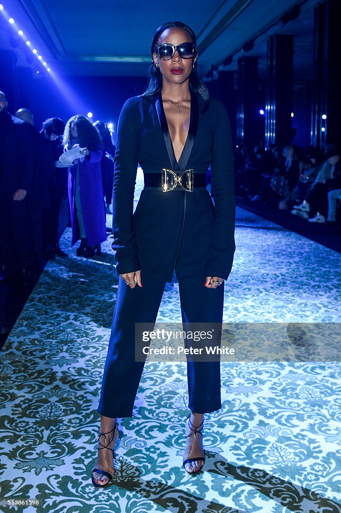 Haider Ackermann : Front Row - Paris Fashion Week Womenswear Fall/Winter 2016/2017