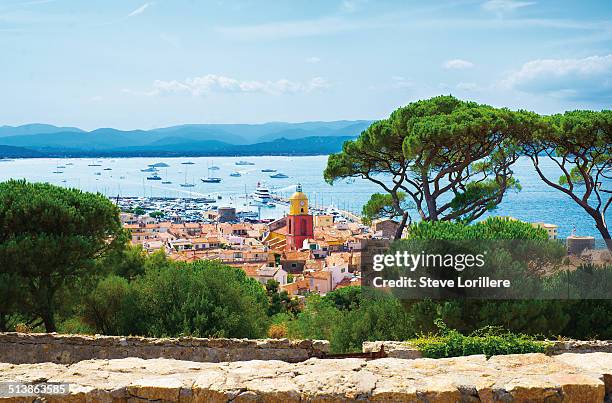 saint-tropez vue de la citadelle - saint tropez stock-fotos und bilder