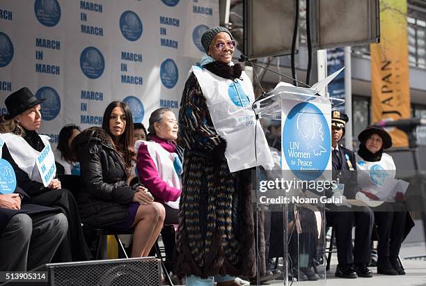 Singer Dionne Warwick speaks at 'March to End Violence Against Women' hosted by UN Women For Peace Association on March 5, 2016 in New York City.