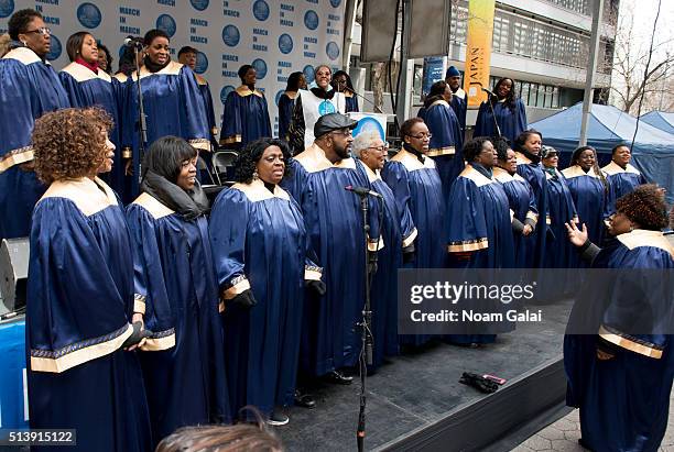 Singer Dionne Warwick performs with the Christian Cultural Center Choir at the 'March to End Violence Against Women' hosted by UN Women For Peace...