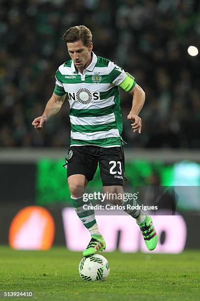 Sporting's midfielder Adrien Silva during the match between Sporting CP and SL Benfica for the Portuguese Primeira Liga at Jose Alvalade Stadium on...