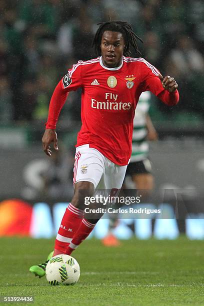 Benfica's midfielder Renato Sanches during the match between Sporting CP and SL Benfica for the Portuguese Primeira Liga at Jose Alvalade Stadium on...