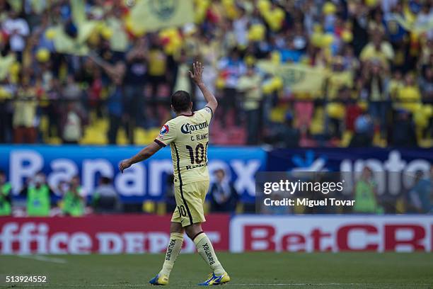 Cuauhtemoc Blanco of America leaves the field as he greets the fans during the 9th round match between America and Morelia as part of the Clausura...