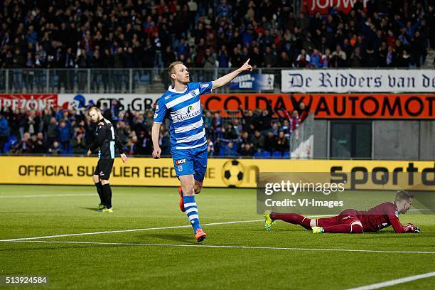 Nathaniel Will of De Graafschap, Stef Nijland of PEC Zwolle, goalkeeper Hidde Jurjus of De Graafschap during the Dutch Eredivisie match between PEC...