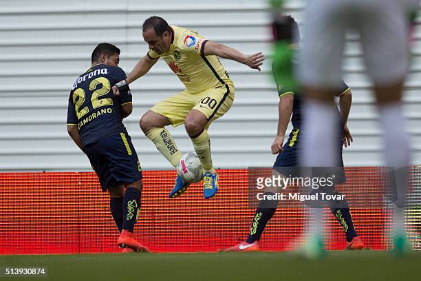 Cuauhtemoc Blanco of America controls the ball during the 9th round match between America and Morelia as part of the Clausura 2016 Liga MX at Azteca...