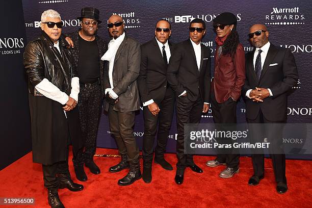 Deele Now 201 The Deele Stock Photos, High-Res Pictures, and Images - Getty Images