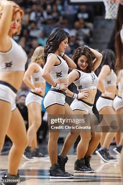 The San Antonio Spurs dance team is seen during the game against the Sacramento Kings on March 5, 2016 at the AT&T Center in San Antonio, Texas. NOTE...