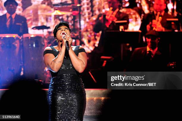 Singer Fantasy 102 Singer Songwriter Fantasia Photos & High Res Pictures - Getty Images