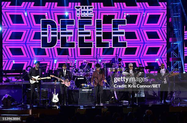 Deele Now 97 The Deele Stock Photos, High-Res Pictures, and Images - Getty Images