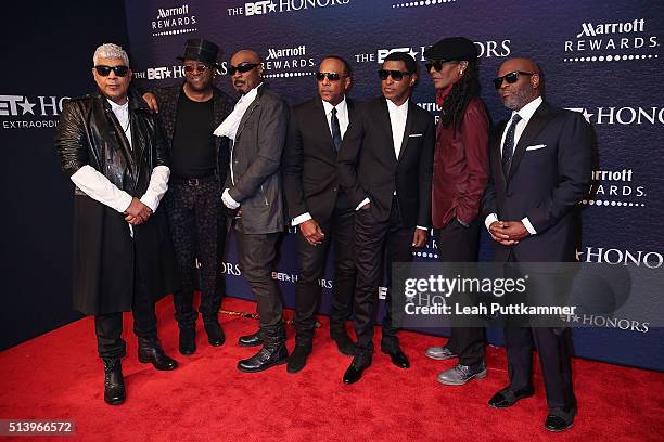 Deele Now Deele Photos and Premium High Res Pictures - Getty Images