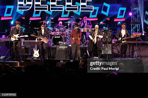 Deele Now The Deele Photos and Premium High Res Pictures - Getty Images