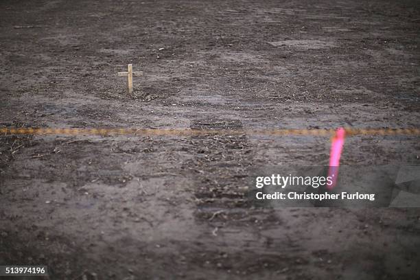 Surveyors Ribbon Color Code Surveyor Cross Photos and Premium High Res Pictures - Getty Images