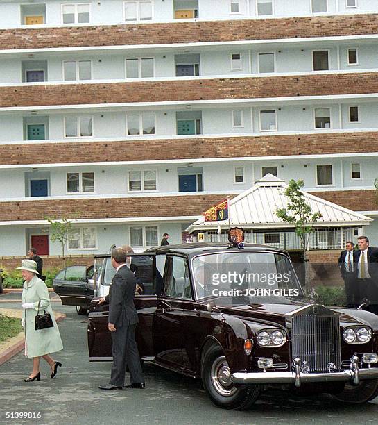 The Queen Elizabeth II arrives at the Bullring in Liverpool Thursday 22 July 1999 at the renovated tennemants on the St. Andrews Gardens Estate where...