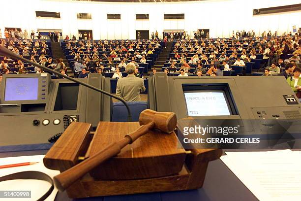 View of the new building housing the European Parliament in Strasbourg 29 June 1999 where some 1,500 French and German high school students with some...