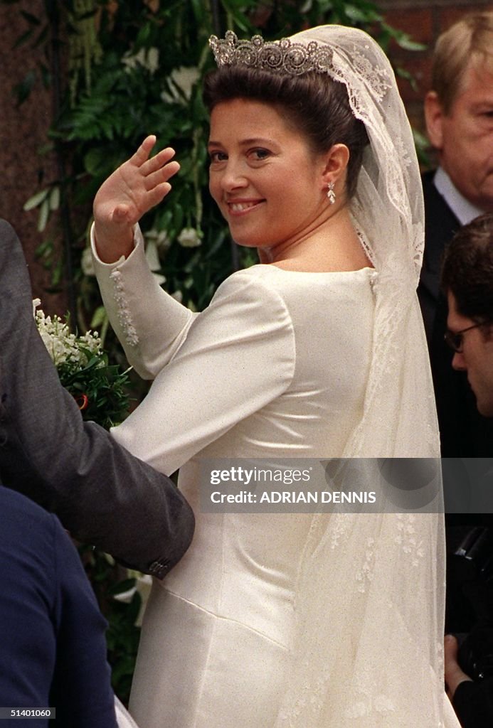 MAG-BRITAIN-GREECE-WEDDING