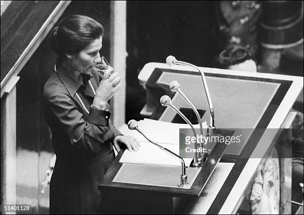 Simone Veil health ministry since May 1974 under the presidency of Valery Giscard d'Estaing, makes a speech 26 November 1974 on the abortion law at...