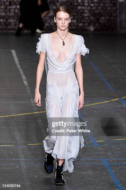 Model walks the runway during the John Galliano show as part of the Paris Fashion Week Womenswear Fall/Winter 2016/2017 on March 6, 2016 in Paris,...