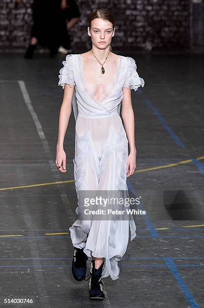 Model walks the runway during the John Galliano show as part of the Paris Fashion Week Womenswear Fall/Winter 2016/2017 on March 6, 2016 in Paris,...
