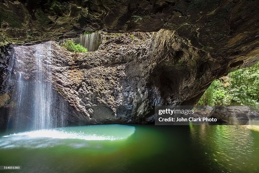 Natural Bridge Springbrook High-Res Stock Photo - Getty Images