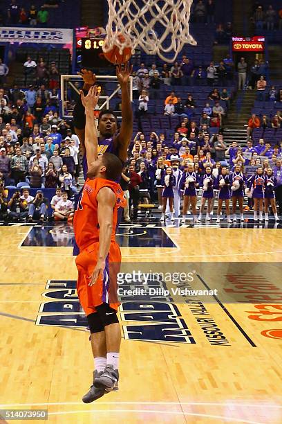 Wes Washpun of the Northern Iowa Panthers shoots the game-winning basket over D.J. Balentine of the Evansville Aces at the buzzer during the MVC...