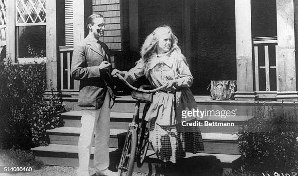 Vice Presidential candidate Franklin D. Roosevelt at his summer home in Campobello with his 14 year old daughter Anna. | Location: Campobello,...
