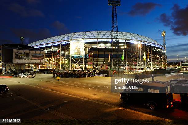 stadion feijenoord in rotterdam - de kuip stadion stock pictures, royalty-free photos & images