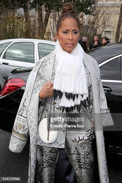 Marjorie Harvey arrives at the Giambattista Valli show as part of the Paris Fashion Week Womenswear Fall/Winter 2016/2017 on March 7, 2016 in Paris,...