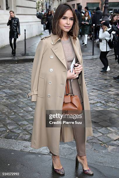 Miroslava Duma arrives at the Giambattista Valli show as part of the Paris Fashion Week Womenswear Fall/Winter 2016/2017 on March 7, 2016 in Paris,...