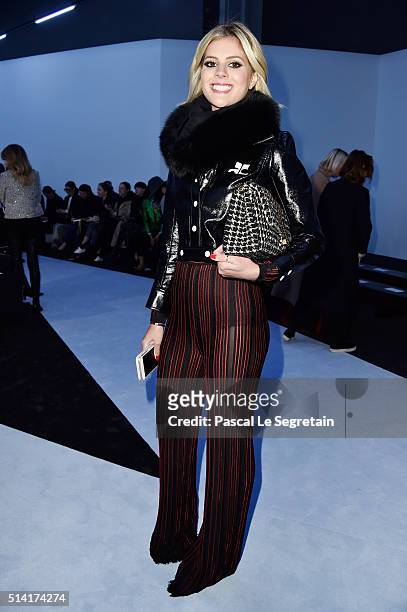 Lala Rudge attends the Giambattista Valli show as part of the Paris Fashion Week Womenswear Fall/Winter 2016/2017 on March 7, 2016 in Paris, France.