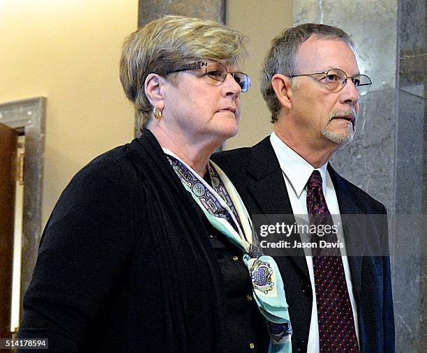 Paula Andrews and Steve Andrews, parents of Sportscaster and television personality Erin Andrews walk into court on March 7, 2016 in Nashville,...