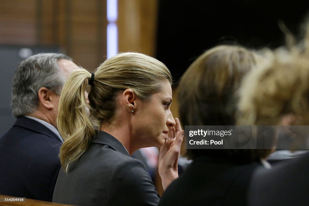 Jury Begins Deliberations In Erin Andrews Civil Suit