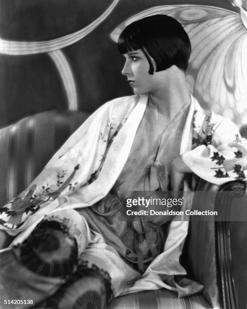 Actress Louise Brooks poses for a portrait session in circa1927.