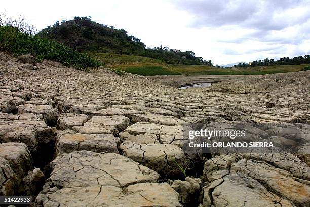 Prolonged drought has left the Los Laureles Reservoir barren. Water levels at the reservoir located 5 km outside of Tegucigalpa, Honduras, are...