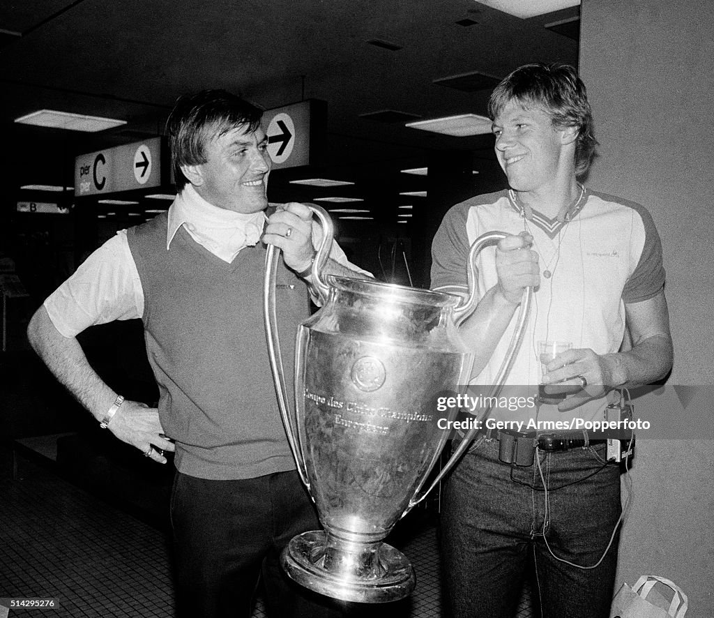Aston Villa Goalkeepers With The European Cup