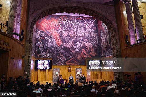 Actress Angelica Aragon, actor/director/writer Alfonso Arau and Armando Casas attend a press conference to present the new book "Asi Es La Vida "...