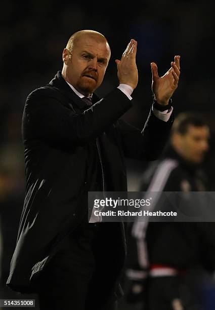Manager Sean Dyche of Burnley celebrates victory at the final whistle during the Sky Bet Championship match between Fulham and Burnley at Craven...
