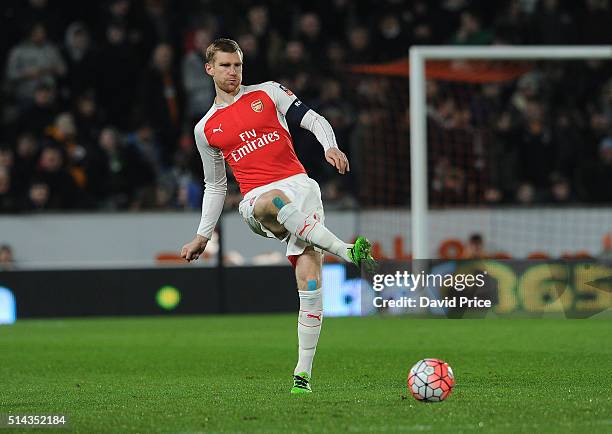 Per Mertesacker of Arsenal during the match between Hull City and Arsenal in the FA Cup 5th round at KC Stadium on March 8, 2016 in Hull, England.