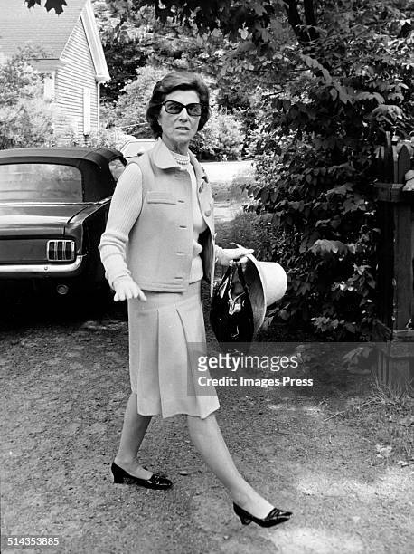 Janet Auchincloss attends Caroline Kennedys Graduation from Concord Academy on June 5, 1975 in Concord, Massachusetts.