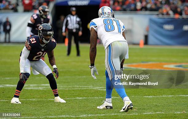 Detroit Lions wide receiver Calvin Johnson plays against the Chicago Bears at Soldier Field in Chicago, Illinois on January 3, 2016.