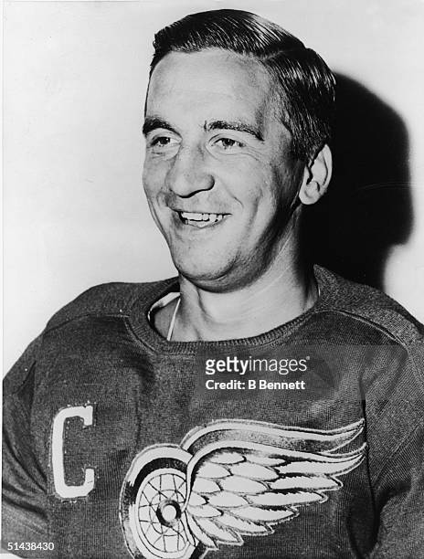 Portrait of Canadian ice hockey player Ted Lindsay, captain of the Detroit Red Wings, 1953.