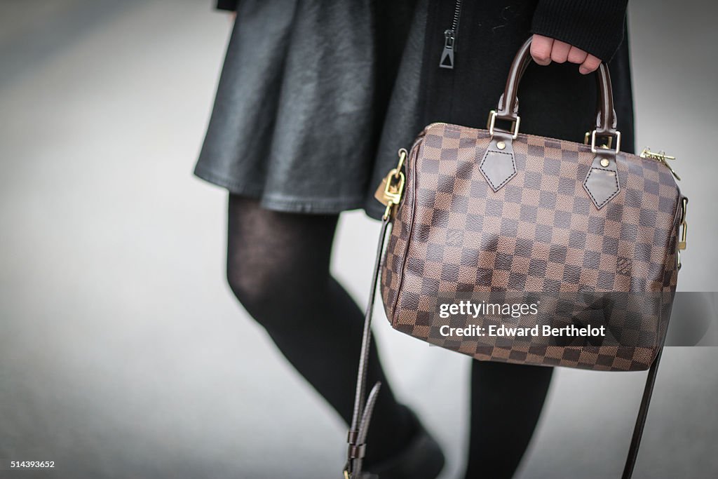 Street Style -Paris Fashion Week : Day Eight Womenswear Fall Winter 2016/2017