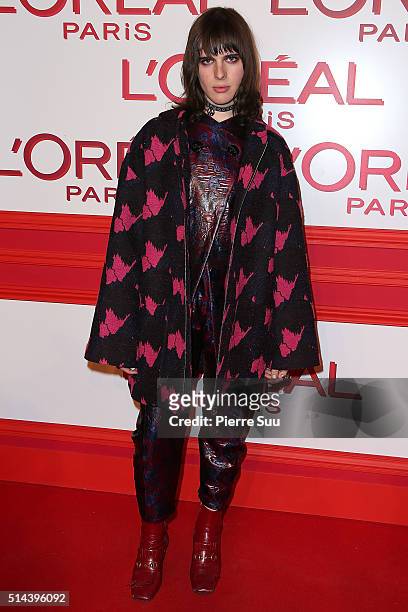 Guests attends the L'Oreal Red Obsession Party - Photocall as part of the Paris Fashion Week Womenswear Fall/Winter 2016/2017 on March 8, 2016 in...