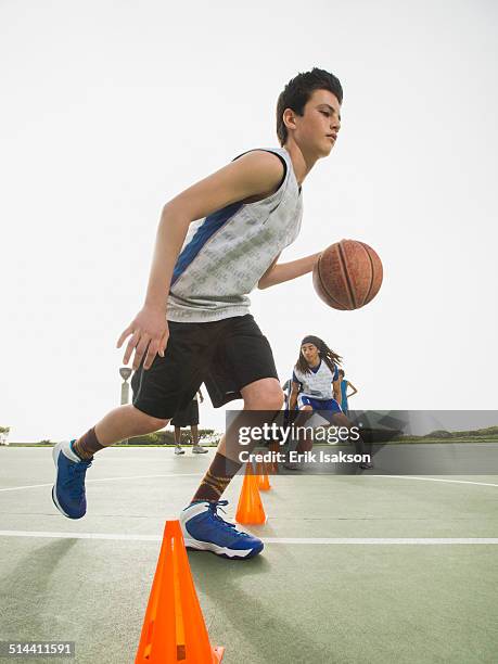 Nba Practice Basketball Practice Drill Photos and Premium High Res Pictures - Getty ...