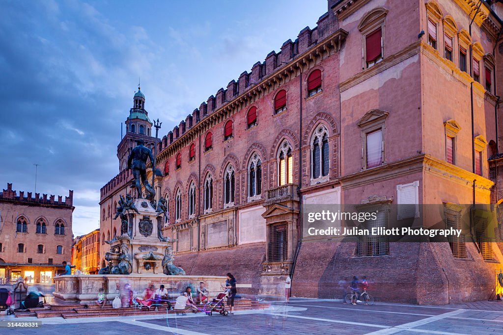 Piazza del Nettuno and Fontana de Netunno, Bologna