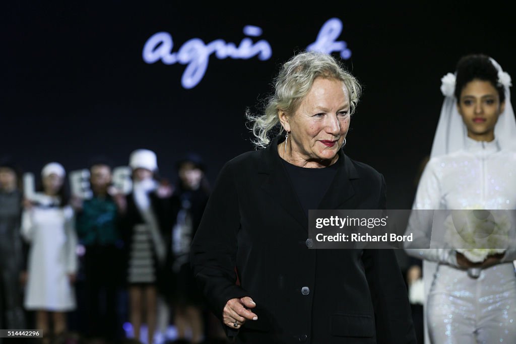 Agnes B : Runway - Paris Fashion Week Womenswear Fall/Winter 2016/2017