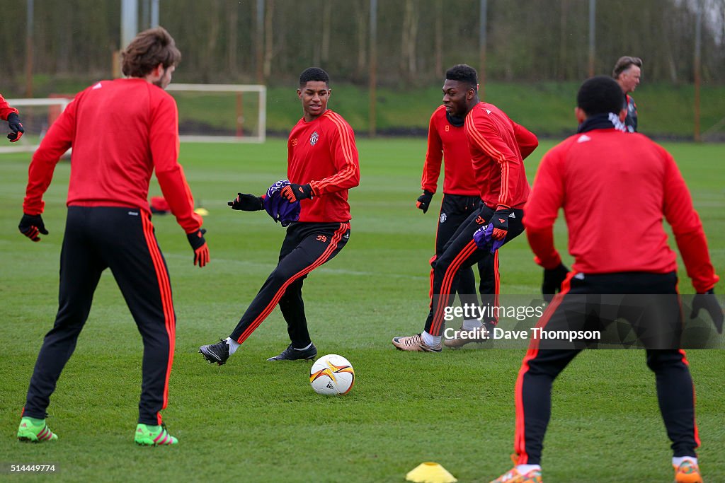 Manchester United Training and Press Conference