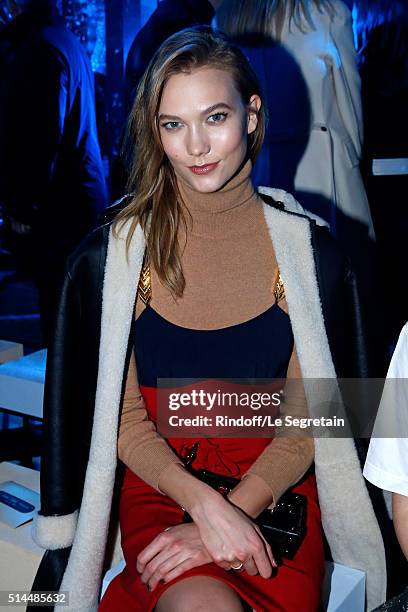 Model Karlie Kloss attends the Louis Vuitton show as part of the Paris Fashion Week Womenswear Fall/Winter 2016/2017. Held at Louis Vuitton...